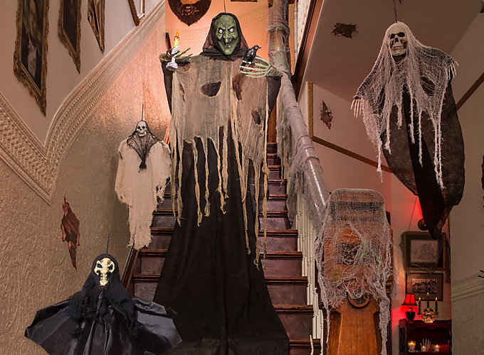 Haunted House Decorating Ideas - Party City