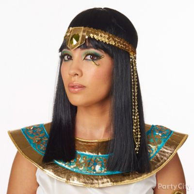 Cleopatra Makeup How To - Halloween Makeup and Hair How To's ...